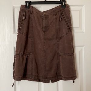 Athleta tencel skirt in Java, size 10, pockets, drawstrings, back slit = comfort